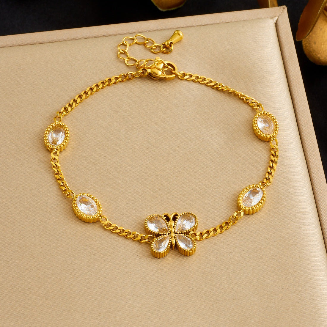 Minimalist Sweet Gold Plated Rhinestone Oval Butterfly Stainless Steel Bracelet