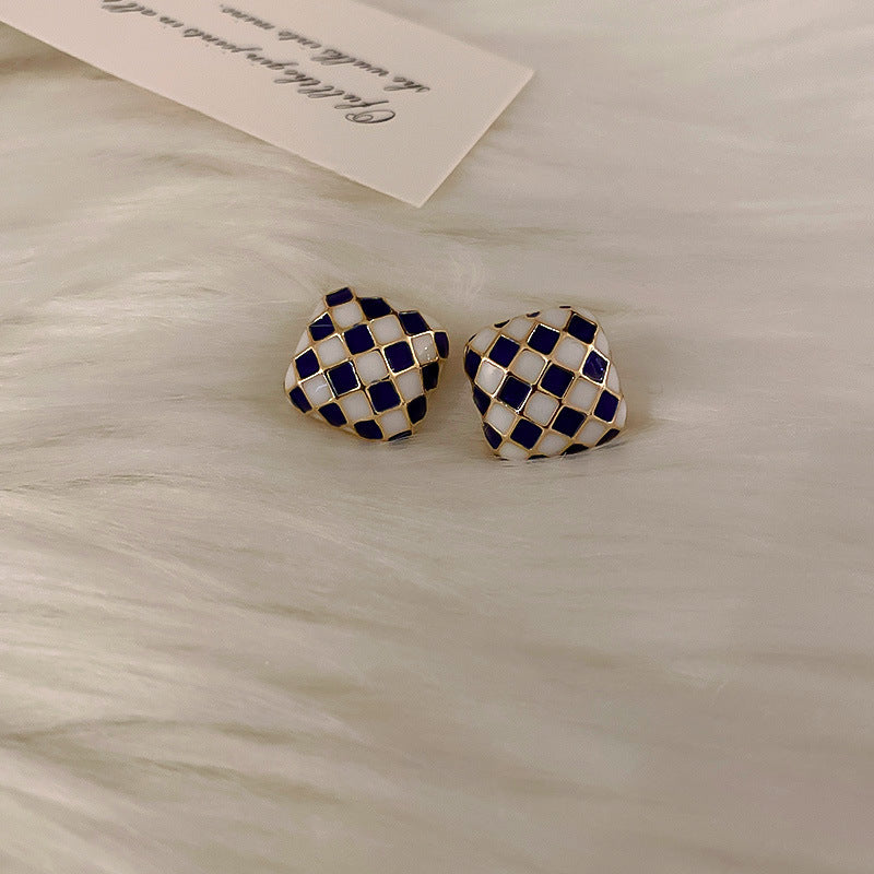 Orecchini geometrici a rombo di lusso con finitura smaltata e dettagli in perle da donna