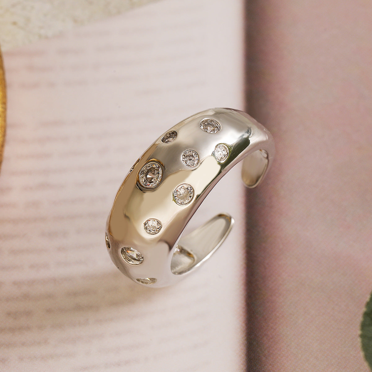 Minimalist Geometric Copper Ring with Gold Plating and Zircon Inlay for Women