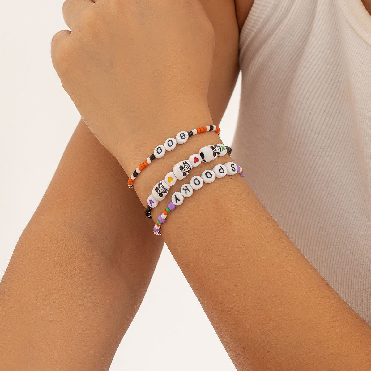 Sweet Minimalist Acrylic Letter Heart Beaded Stretch Bracelet for Women