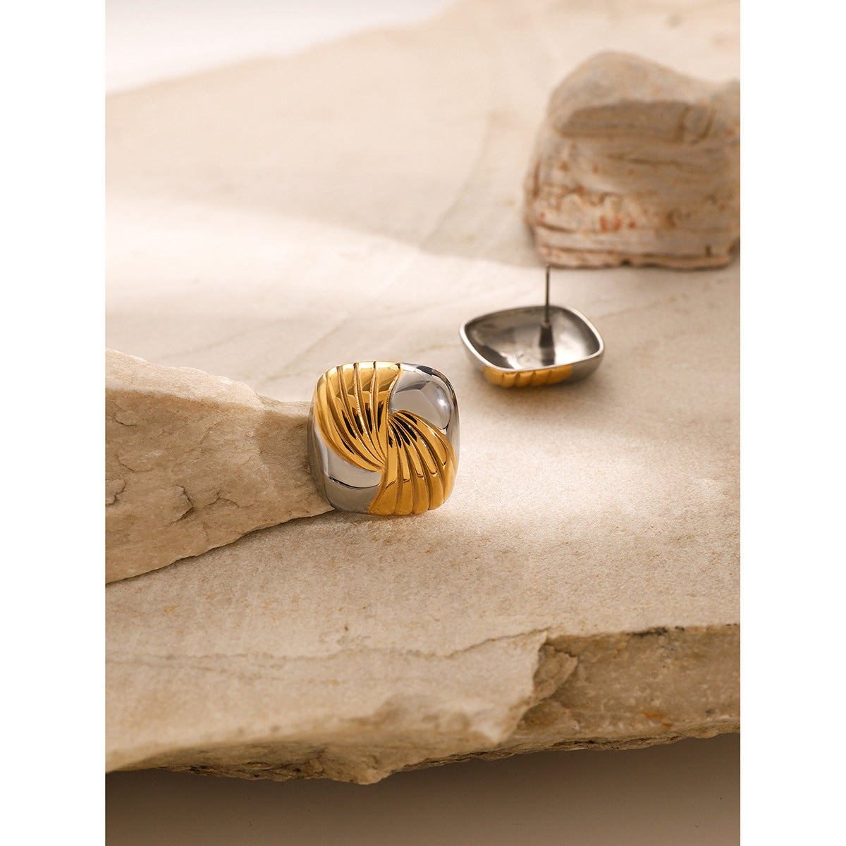 Luxury 18K Gold Plated Square Geometric Stainless Steel Two-Tone Screw Thread Earrings