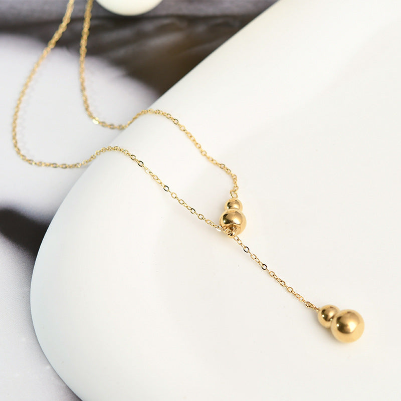 Vintage-Style Gourd-Shaped Pendant Clavicle Necklace for Women Made of Titanium Steel with Gold Plating Adjustable Length Minimalist Jewelry