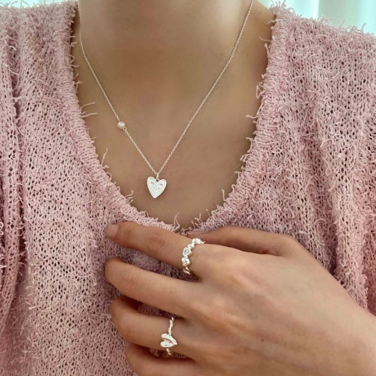 Minimalist Irregular Heart-Shaped 925 Sterling Silver Necklace with Gold Plating and Pearl Accent on Box Chain