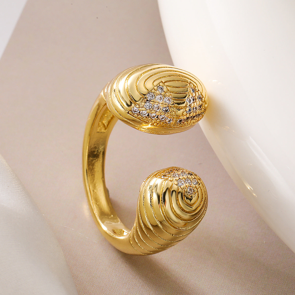 Minimalist Irregular Geometric Open Ring for Women Made of Copper with Real Gold Plating and Zircon Inlay