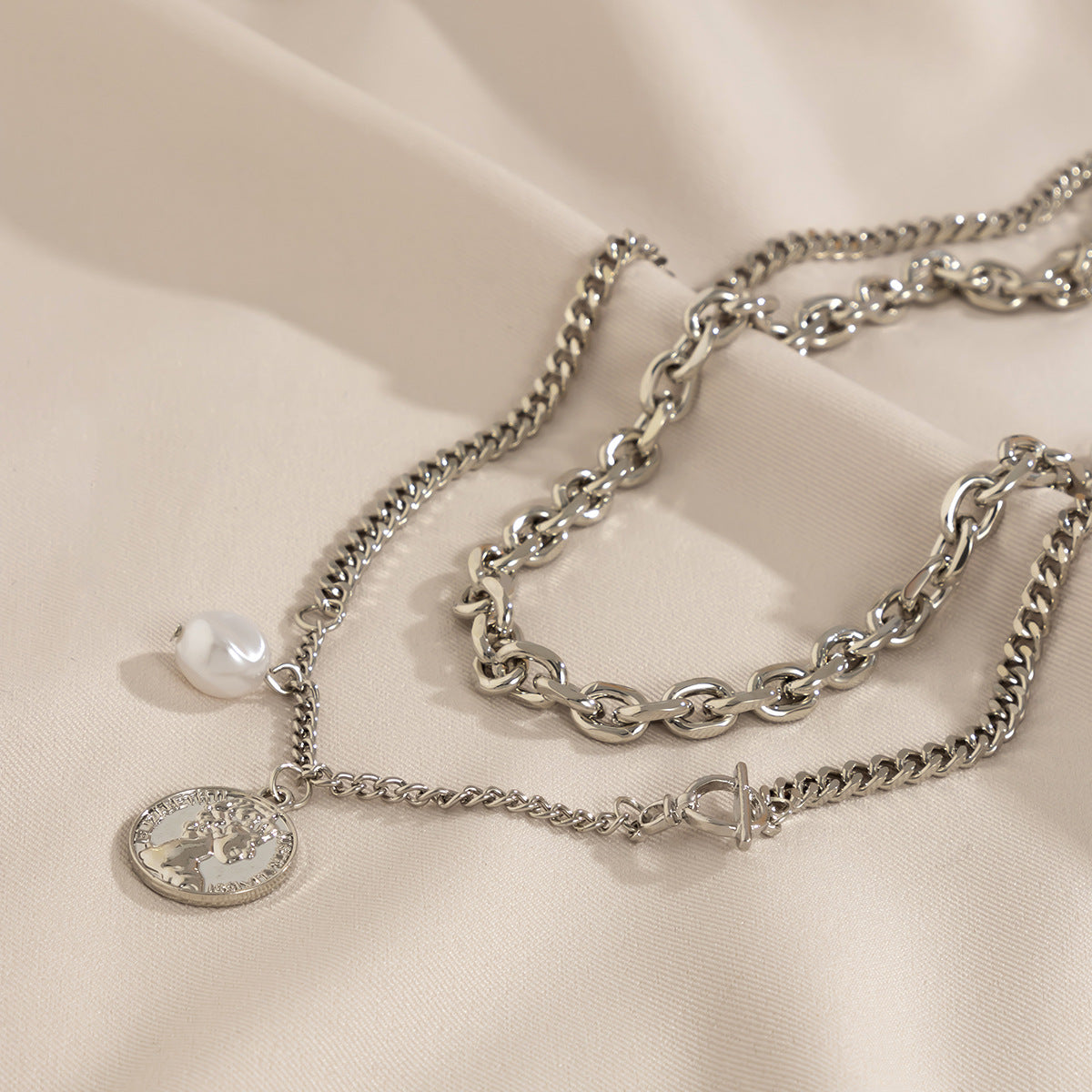 Vintage Geometric Pendant Necklace with Engraved Portrait Motif, Hollow-Cut Cross Design, Alloy Base with Gold Plating, Double-Layer Chain