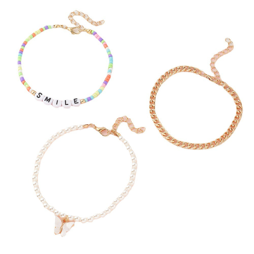 Juego de tobilleras de cristal con forma de mariposa para niños con letras y perlas, tobilleras para estudiantes con temática de playa en paquete de 3 unidades