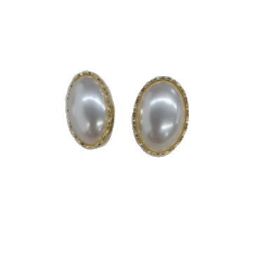 Elegante Parure Francese di Collana e Orecchini a Perno in Perle Imitazione Ovali Multistrato per Donna con Finitura Placcata e Design a Catena Clavicola