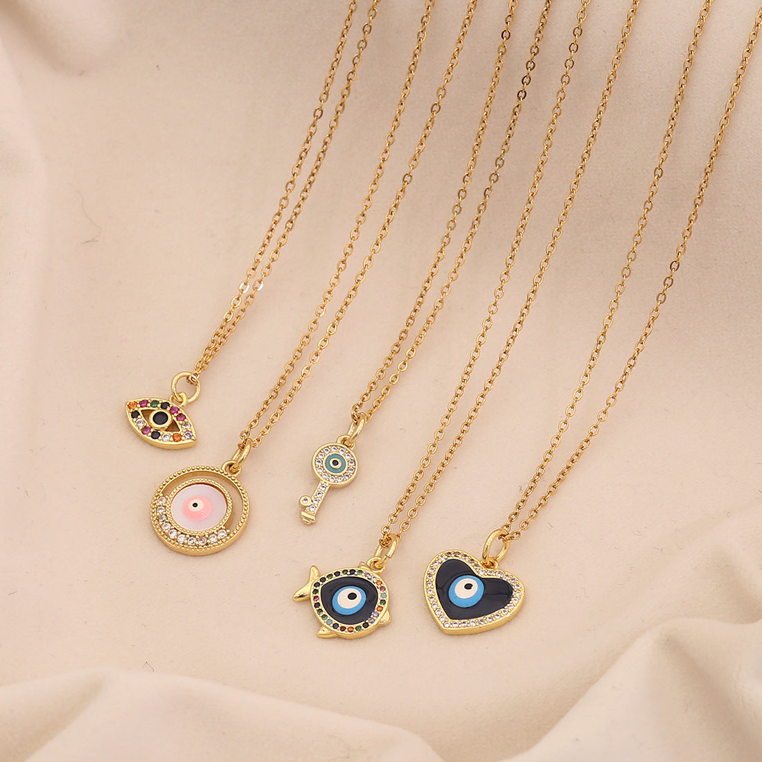 Collana con Ciondolo Cuore Occhio Smaltato Personalizzato in Acciaio Inossidabile con Catena a O da Donna