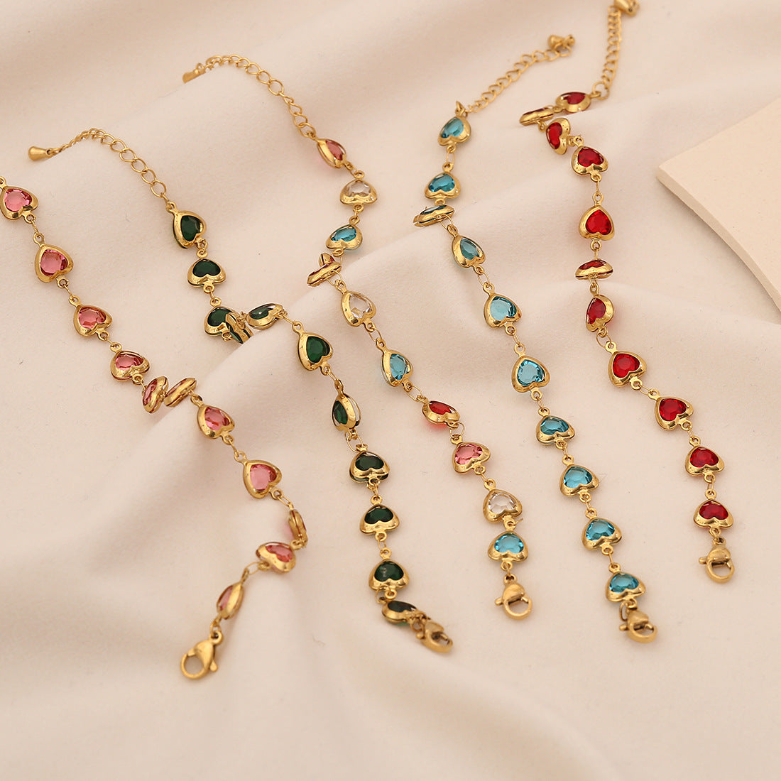 Fashionable Heart-Shaped Stainless Steel Bracelet with Plating Finish for Women