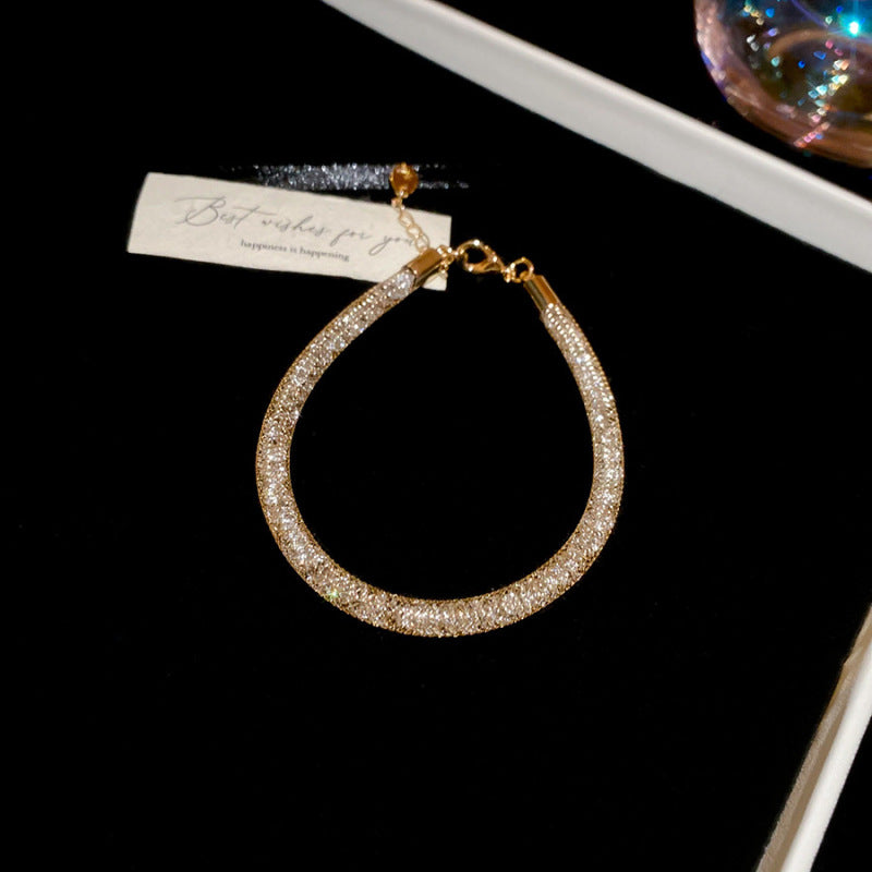 Elegant Luxury Oval Cubic Zirconia Inlaid Brass Bracelet for Women