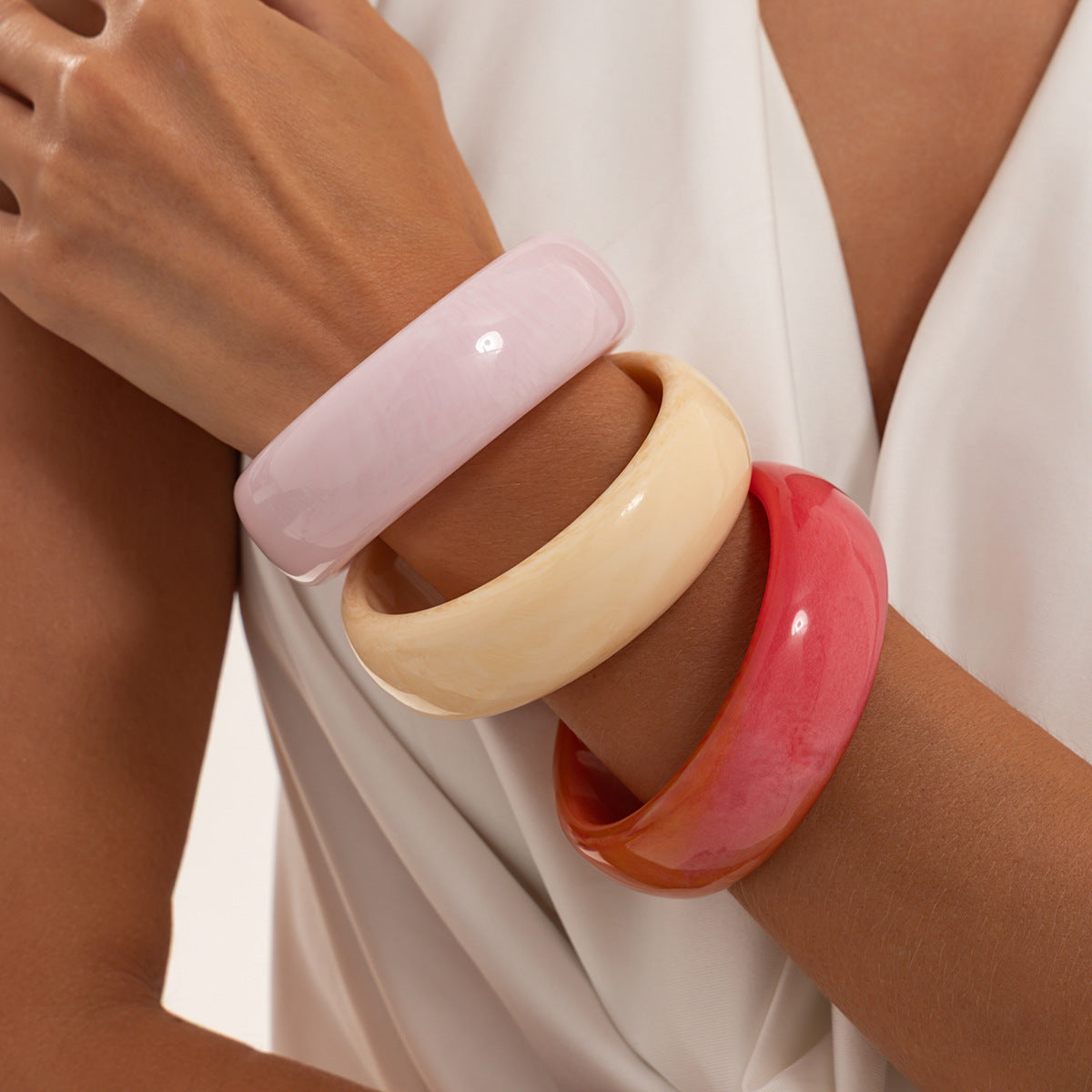 Sweet Gradient Geometric Round Resin Bangle Bracelet