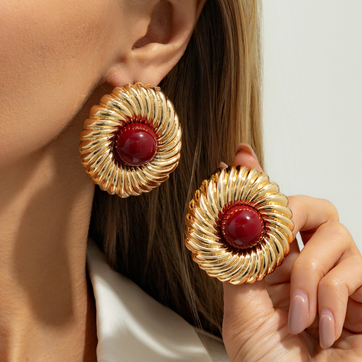Minimalist Geometric Round Threaded Zinc Alloy Plated Earrings for Women