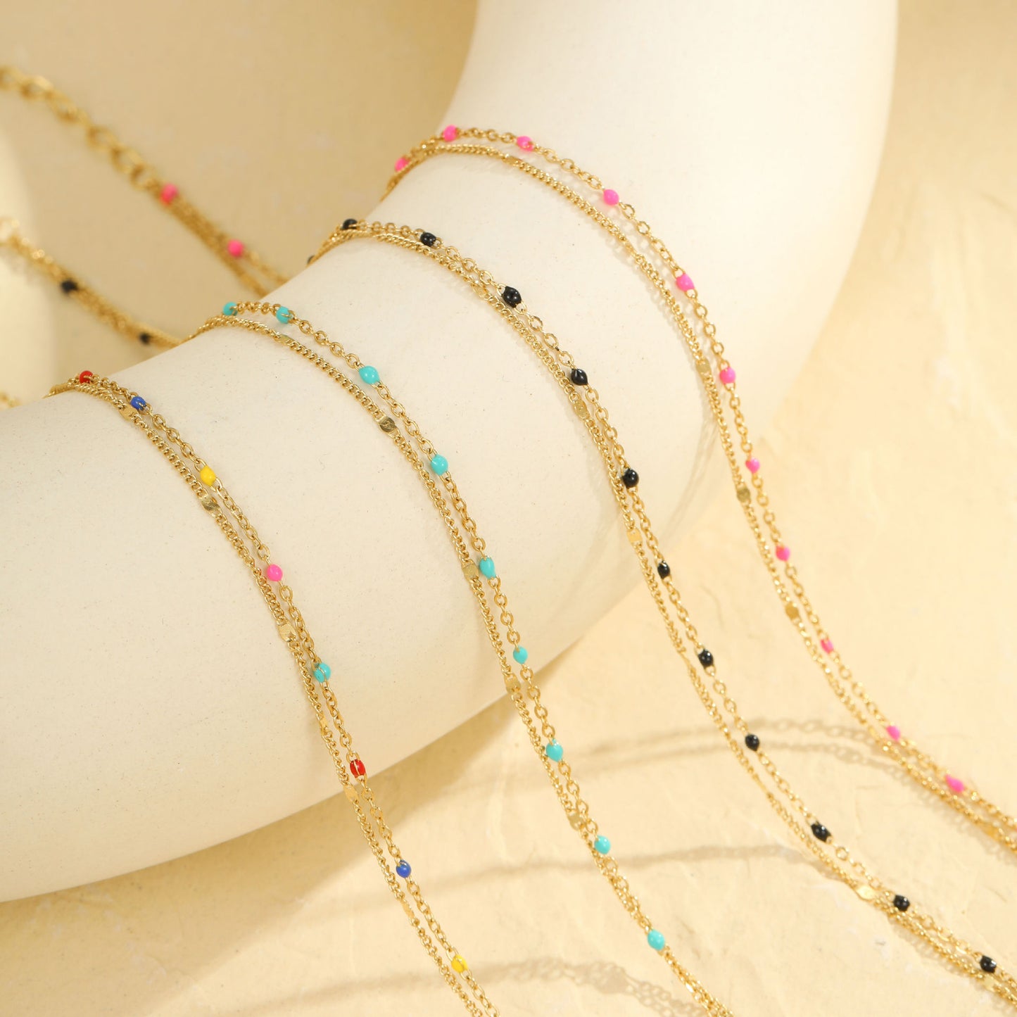 Cavigliera Minimalista Geometrica in Acciaio Inossidabile con Smalto Colorato per Uomo e Donna