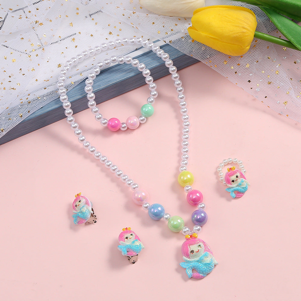 Set di collane con ciondoli a farfalla, coniglietto, arcobaleno e sirena su catena di perline per bambini