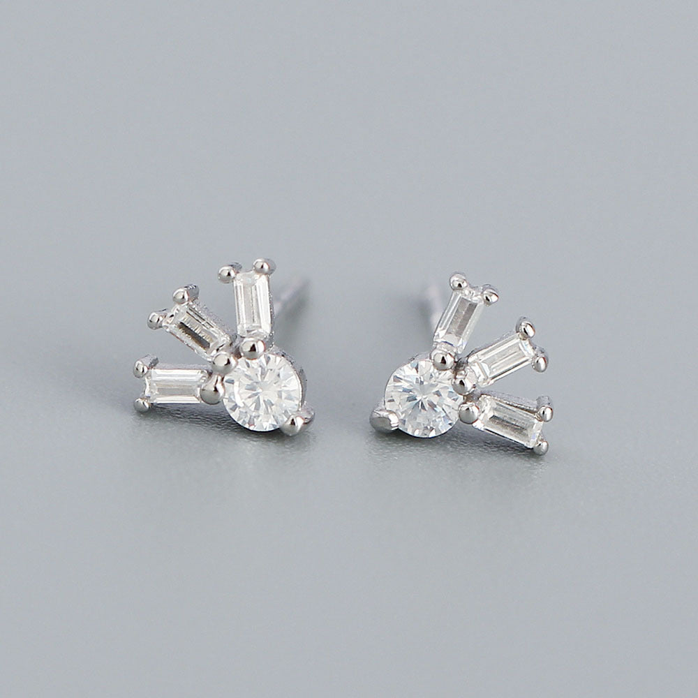 Orecchini minimalistici geometrici quadrati con zirconi cubici in argento sterling 925
