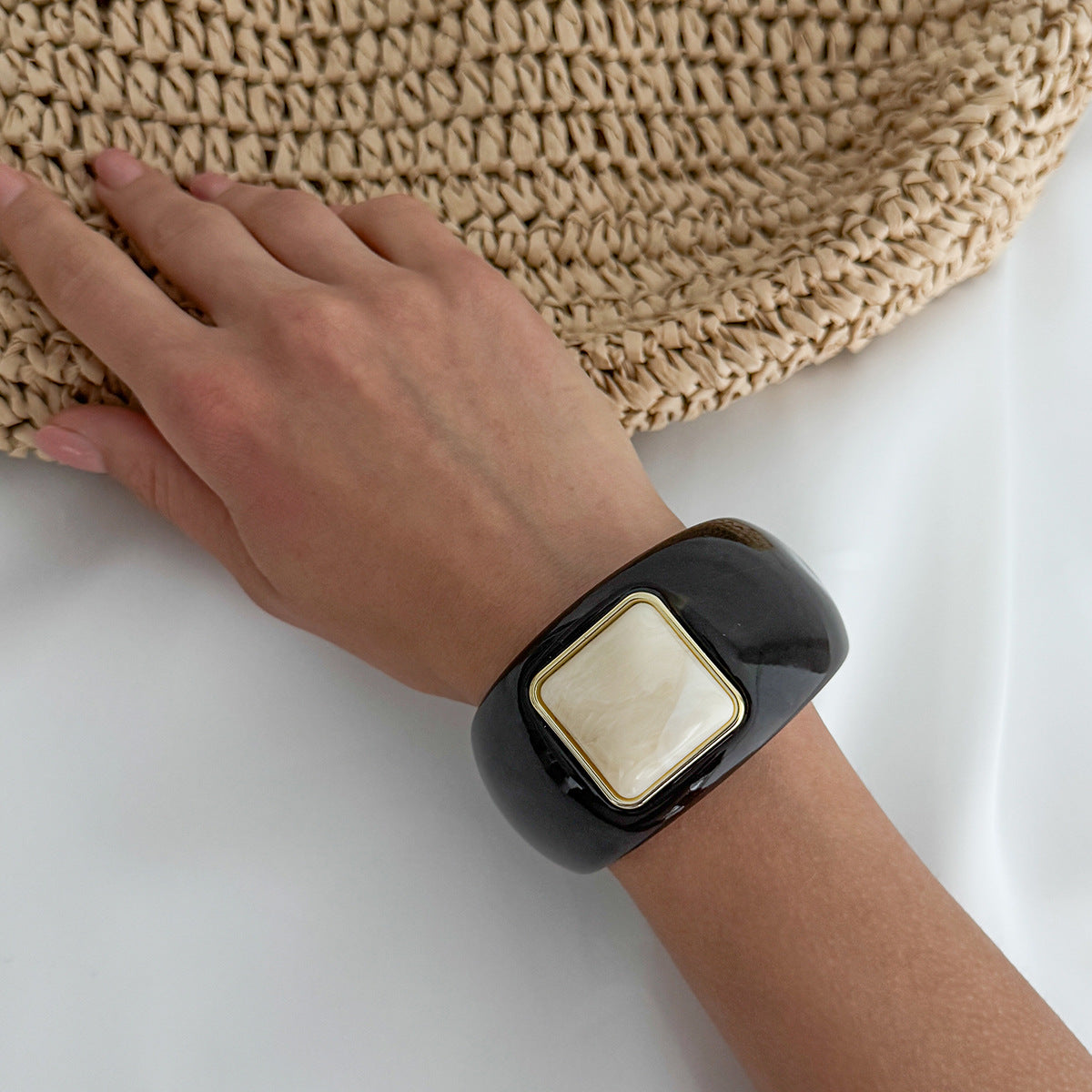 Vintage Gradient Oval Square Resin Bangle Bracelet