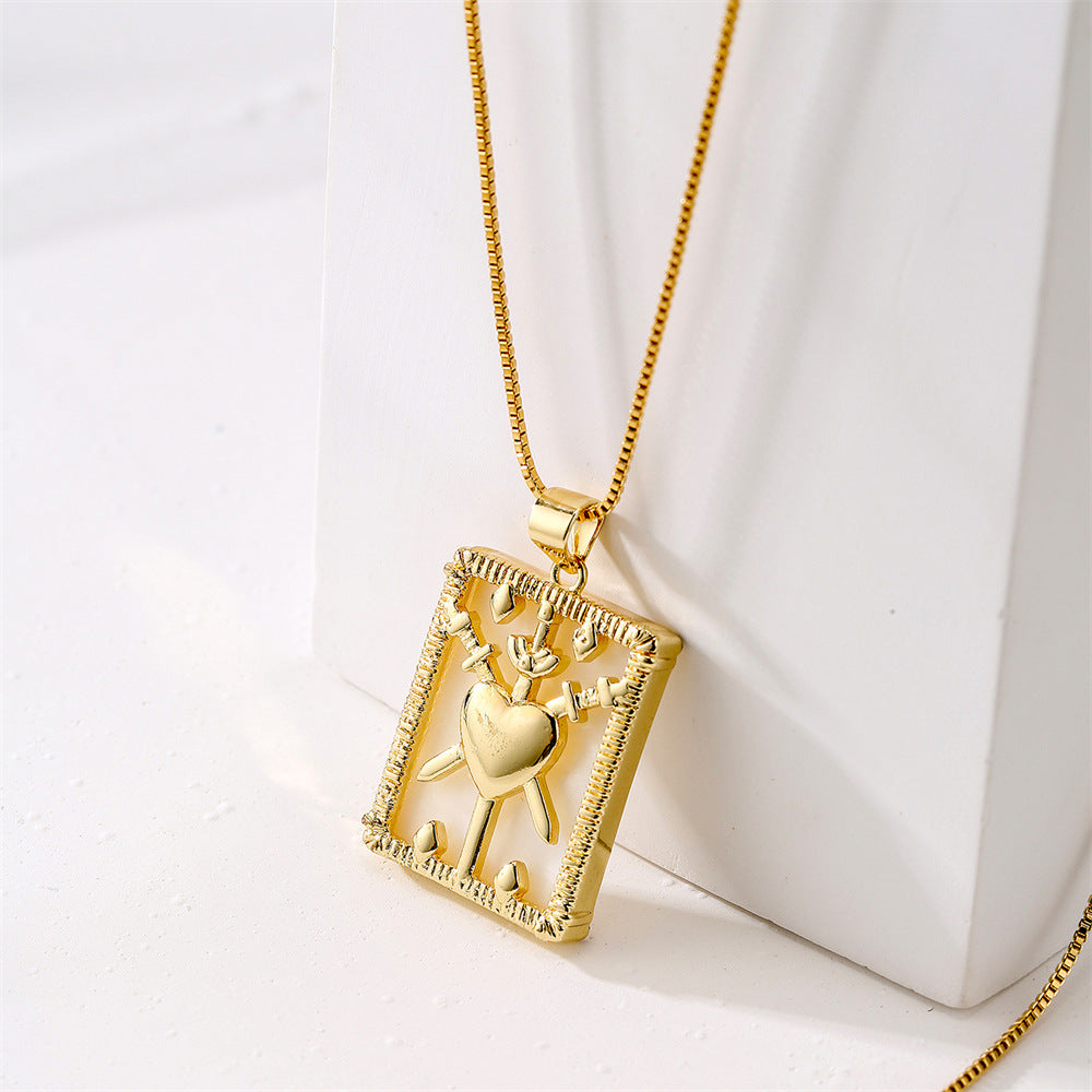 Collana con Pendente a Conchiglia Geometrica in Rame Placcato Oro 18K e Intarsio di Zirconi