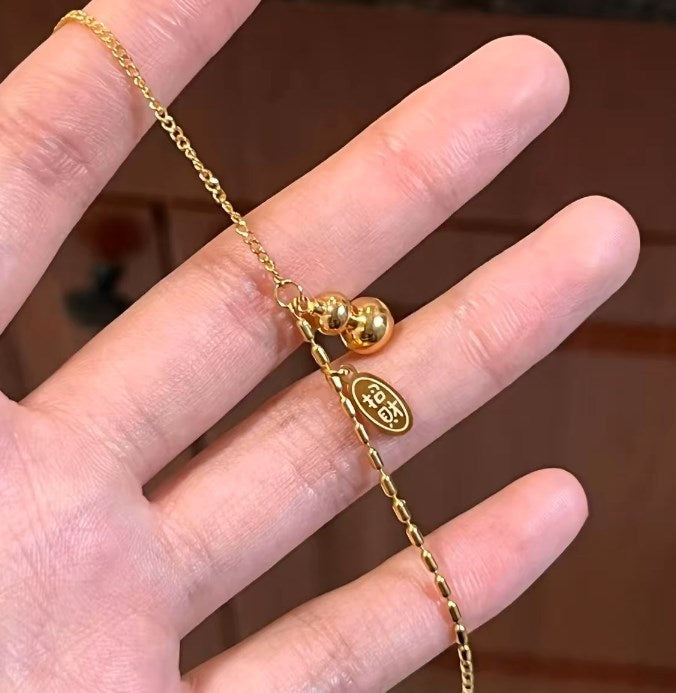Vintage 18K Gold Plated Asymmetrical Gourd Leaf Floral Bracelet