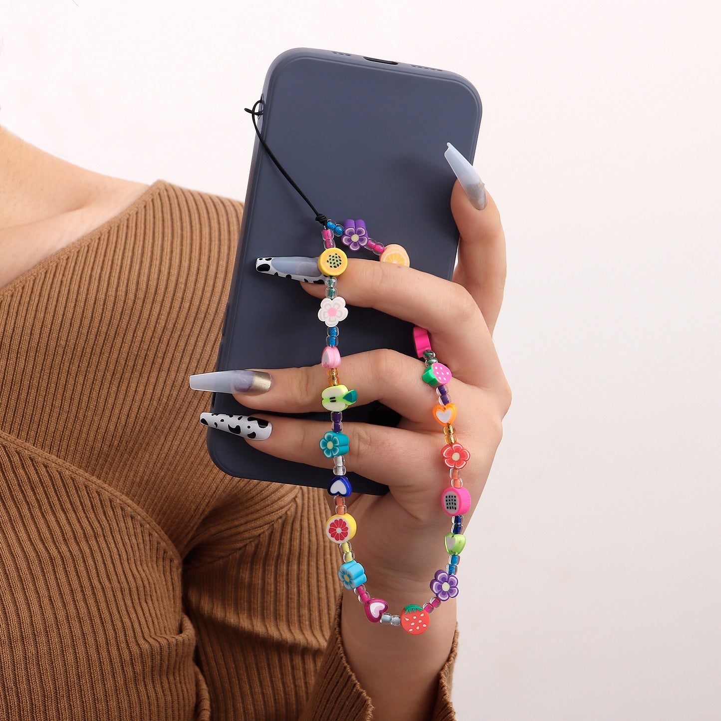 Ciondolo per telefono in lega a forma di fiore colorato in stile fiaba stravagante da donna con finitura placcata