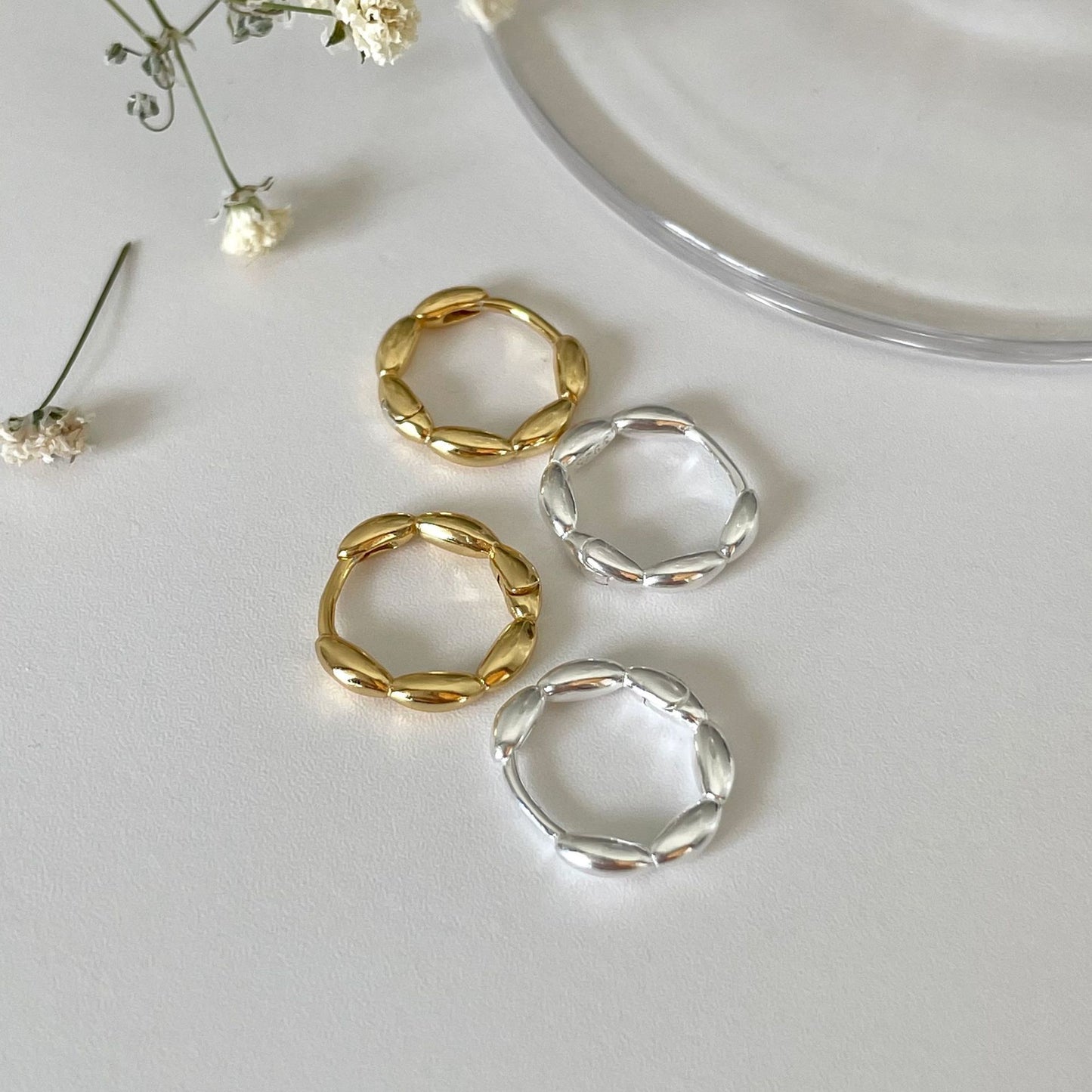 Pendientes de aro minimalistas de plata de ley 925 con diseño floral ovalado y de plantas