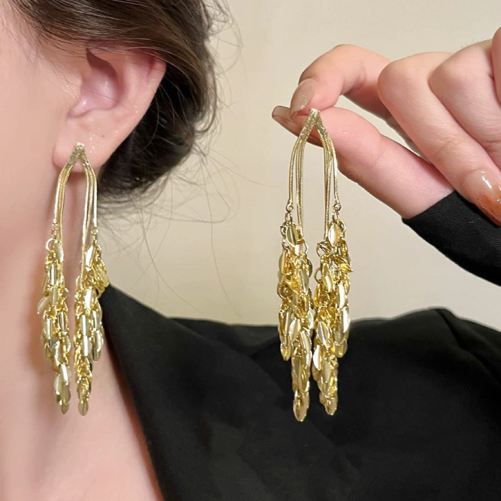 Pendientes Chic de Borla Floral para Mujer con Postes de Plata de Ley 925 y Base de Cobre Bañado