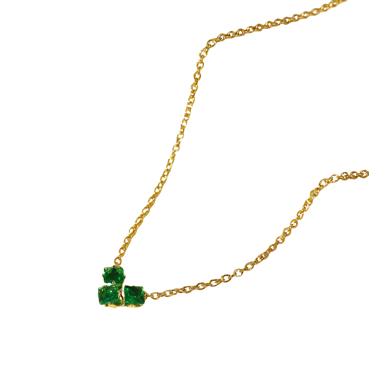 Collar minimalista de corazón de acero de titanio con acabado galvanizado para mujer, colgante ligero y versátil de acero inoxidable