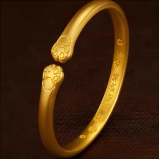 Cute Cartoon Cat Paw Bracelet for Women in Gold-Plated Copper with Delicate and Elegant Design