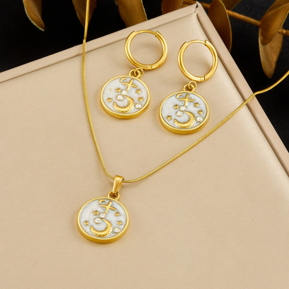 Sweet Round Star and Moon Drip Oil Plated Stainless Steel Pendant Necklace Set for Women
