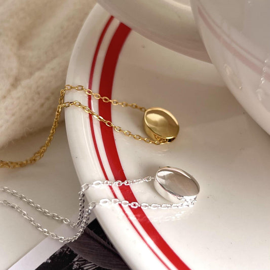 Collana Minimalista con Punto Geometrico Tondo in Argento Sterling 925
