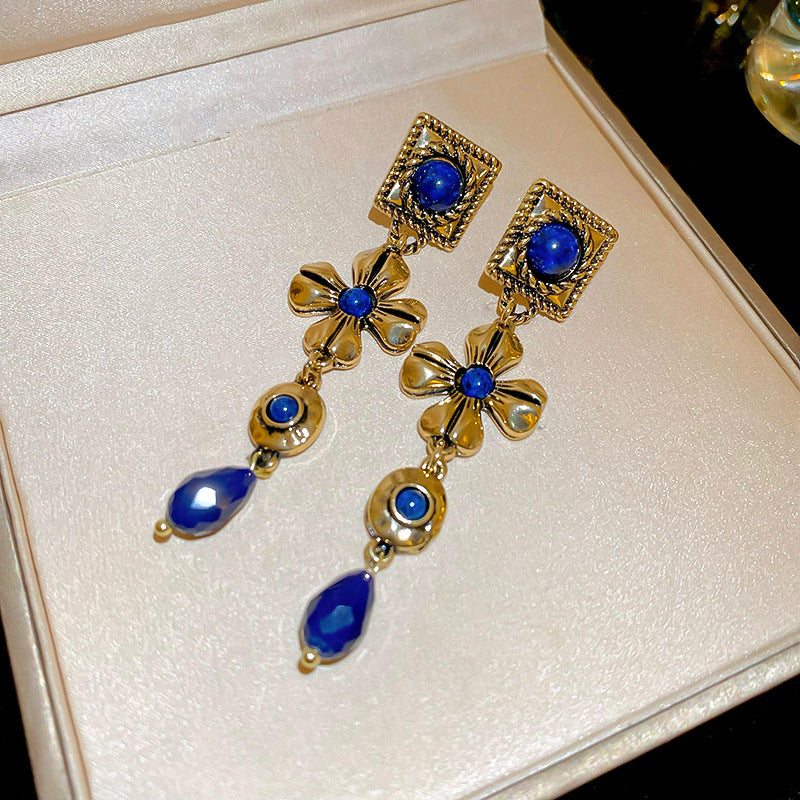Orecchini vintage chic floreali e geometrici traforati da donna con base in rame placcato oro e perni in acciaio inossidabile