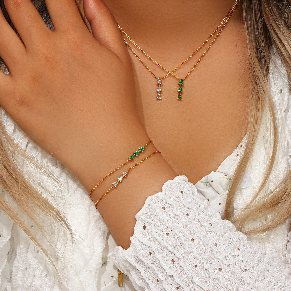 Collana con ciondolo a gemello in bambù placcata oro 18 carati in acciaio inossidabile, design geometrico e dettagli lineari, stile minimalista da donna