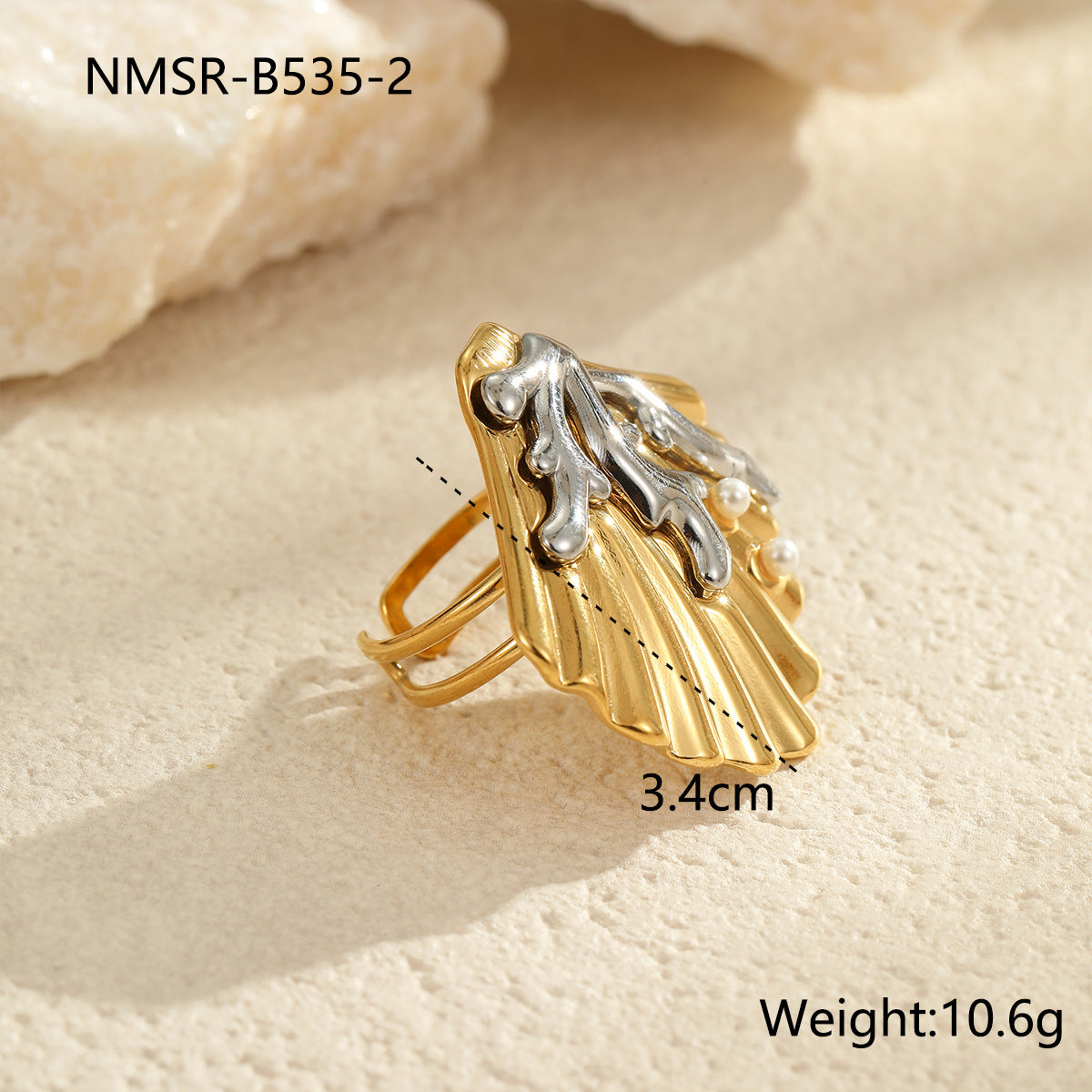 Anillo Minimalista de Acero de Titanio con Forma de Concha y Acabado Chapado para Mujer