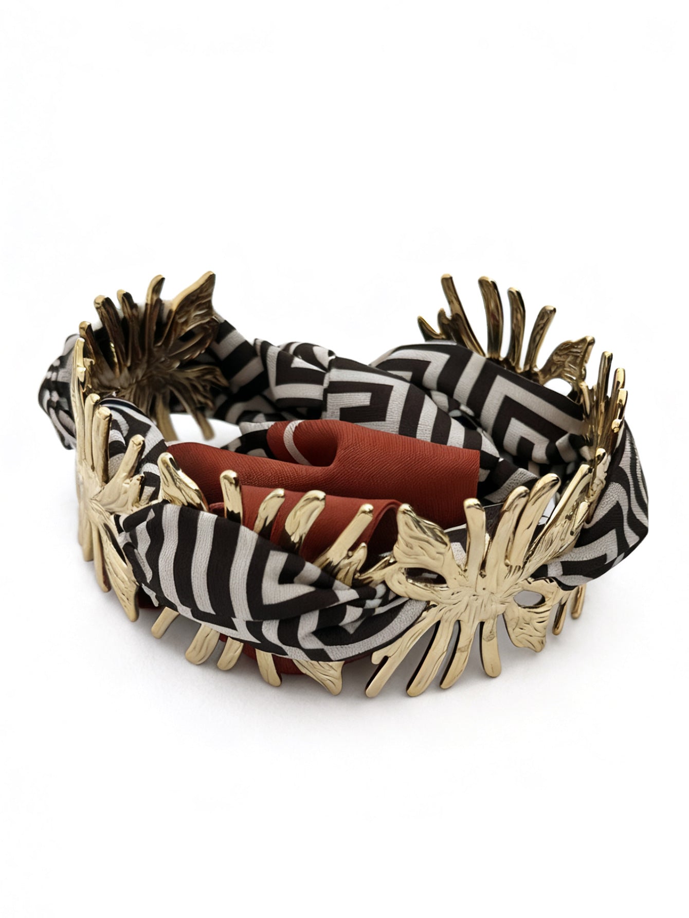 Bracciale a fascia larga in acciaio inossidabile placcato a forma di cuore irregolare, stile streetwear alla moda