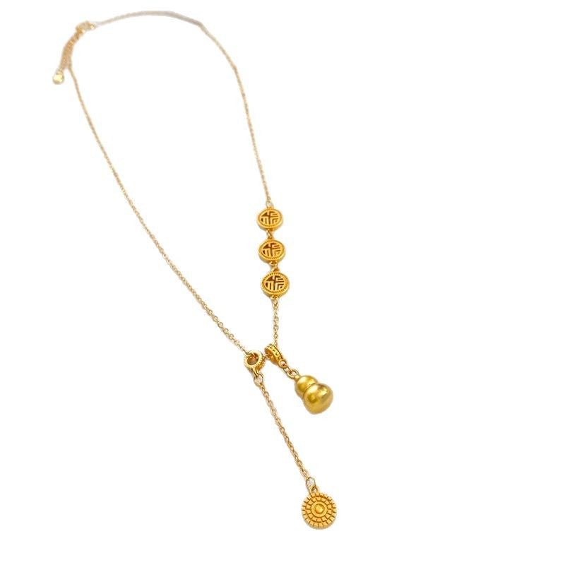 Cartoon Style Gourd-Shaped Alloy Pendant Necklace with Imitation Pearl Chain for Women and Men, Fresh and Sweet Fashion Accessory