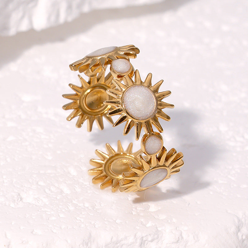 Anello Aperto Geometrico Minimalista in Acciaio Inox con Placcatura in Oro 18K da Donna, Accessorio di Moda Ispirato al Sole