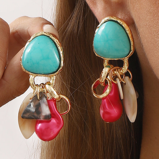 Pendientes de resina étnicos vintage geométricos con cuentas, detalles de perlas y acabado de esmalte para mujer