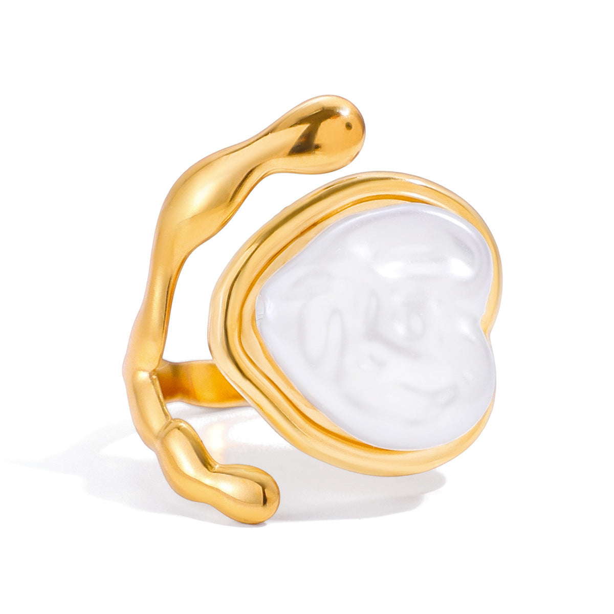 Elegante Anello in Acciaio al Titanio a Forma di Cuore con Finitura Placcata per Donna, Anello di Moda in Acciaio Inossidabile con un Fascino Lussuoso e Minimalista