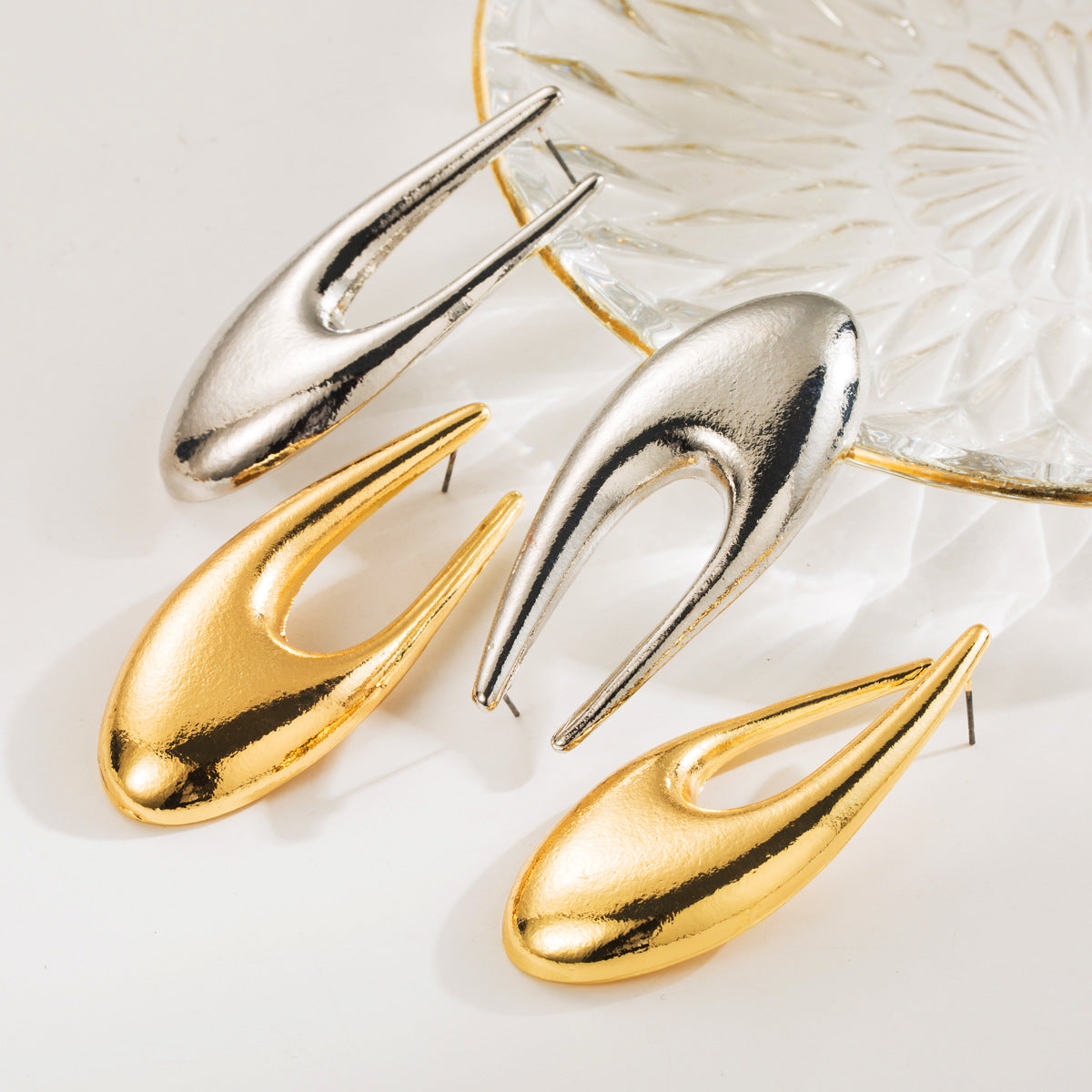 Vintage Geometric Earrings in Alloy with Electroplating Finish for Women