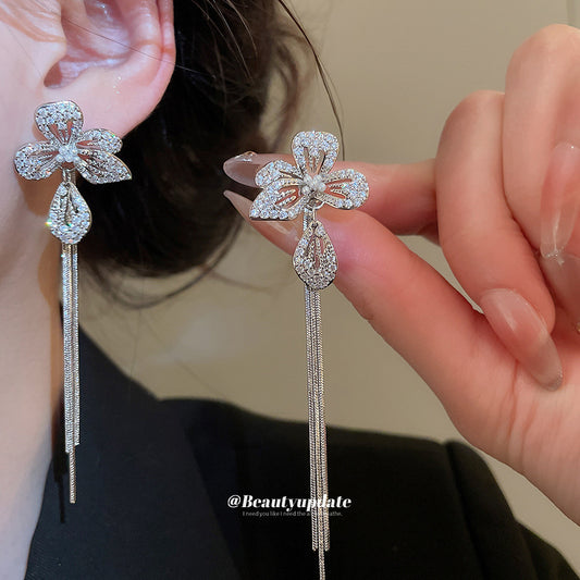Pendientes de Cobre con Borlas y Circón Floral Ligeros de Lujo para Mujer