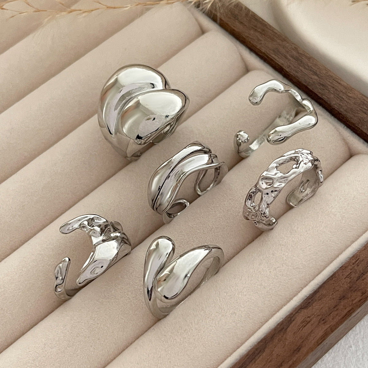 Anello Geometrico Minimalista in Lega con Design a Lava Liquida da Donna, Fascia a Giunzione Aperta Regolabile Elettrodeposta