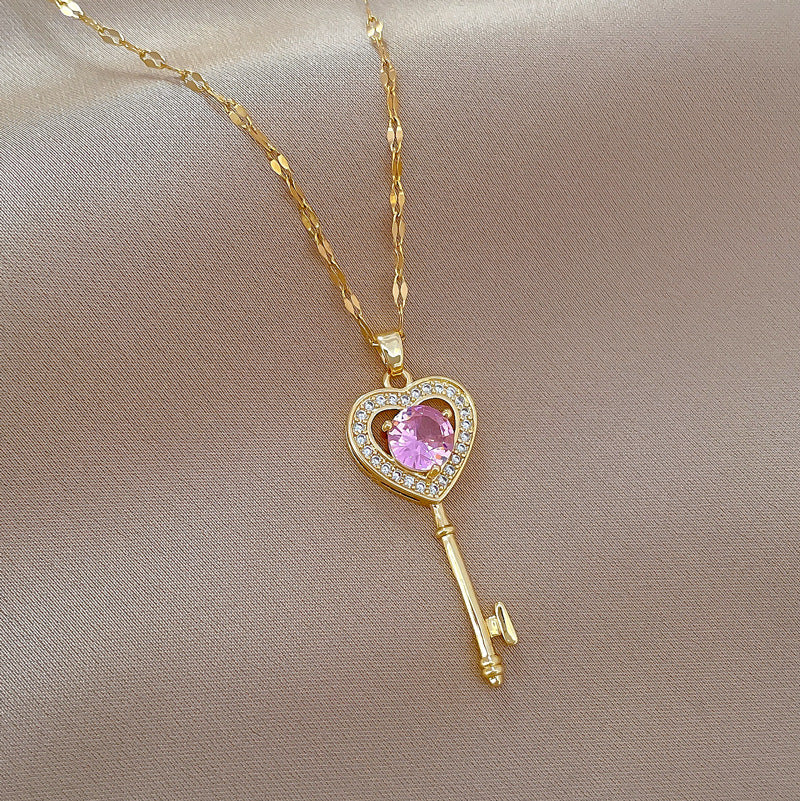 Sweet Minimalist Heart Geometric Rhinestone Brass Pendant Titanium Steel Necklace for Unisex