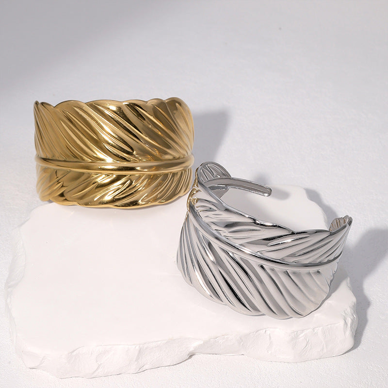 Minimalist 18K Gold Plated Stainless Steel Leaf Bracelet for Women Lightweight Fashion Jewelry