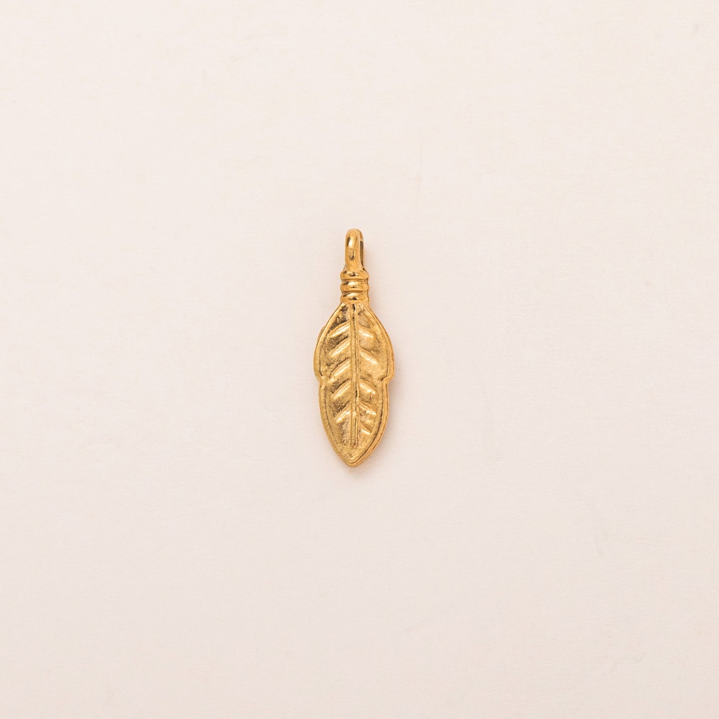 Vintage 18K Gold Plated Stainless Steel Plant Pendant Charm Bar with Adjustable Chain