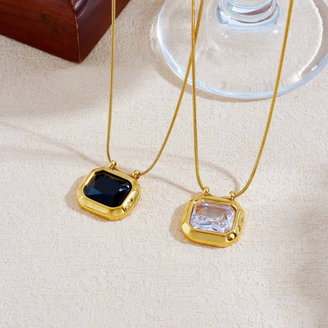 Vintage Geometric Square Round Rhinestone Inlay Gold Plated Stainless Steel Pendant Necklace with Snake Chain for Women