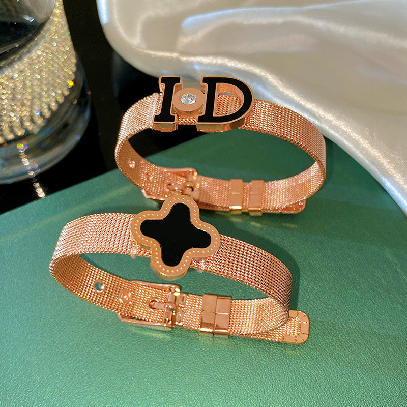 Vintage Minimalist Micro-inlay Shell Four-leaf Clover Plated Titanium Steel Bracelet