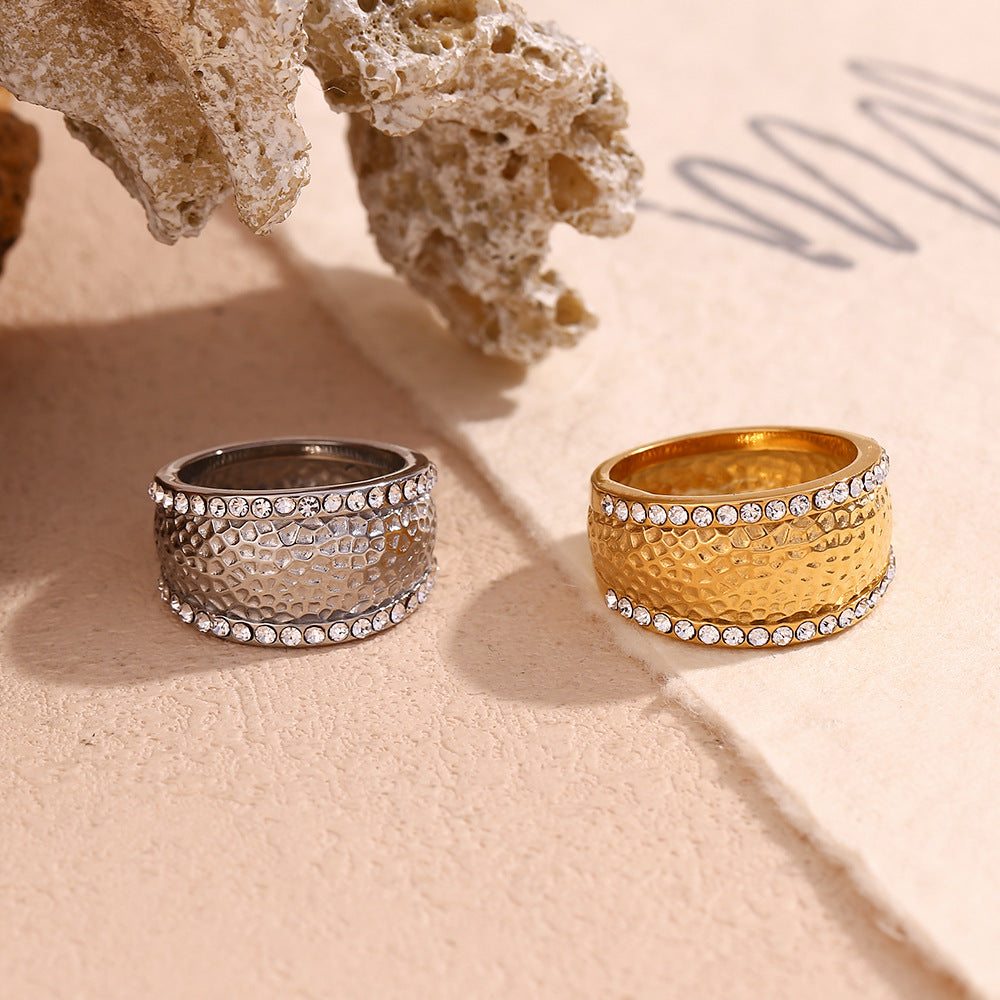 Anello da donna in acciaio inossidabile placcato oro 18 carati, stile vintage geometrico con strass bianchi