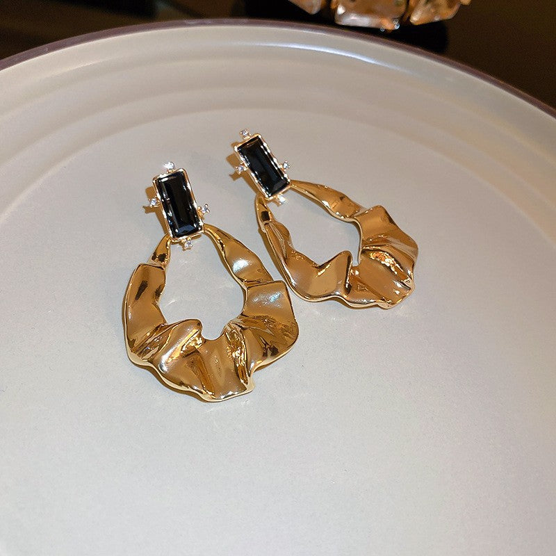 Vintage Geometric Metal Stud Earrings with Round Pearl Accents and Silver-Plated Posts for Women