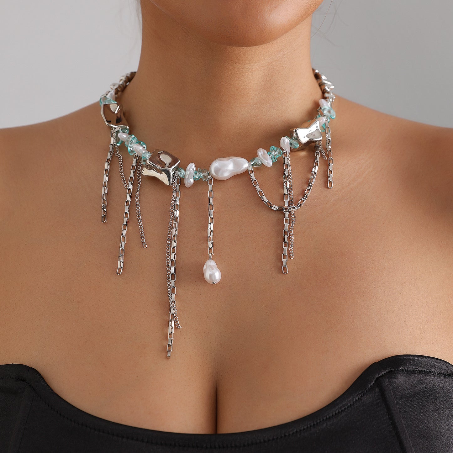 Fashion Streetwear Geometric Alloy Plated Beaded Spliced Choker Necklace for Women