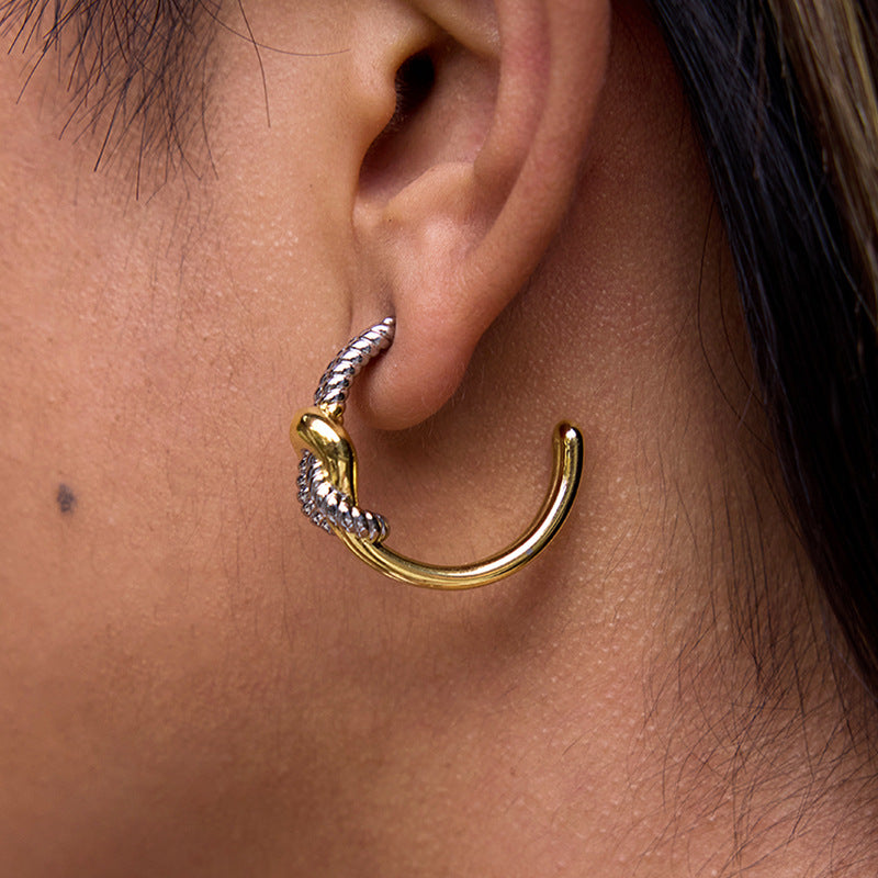 Aretes de Nudo Minimalista de Acero Inoxidable para Mujer con Acabado Chapado