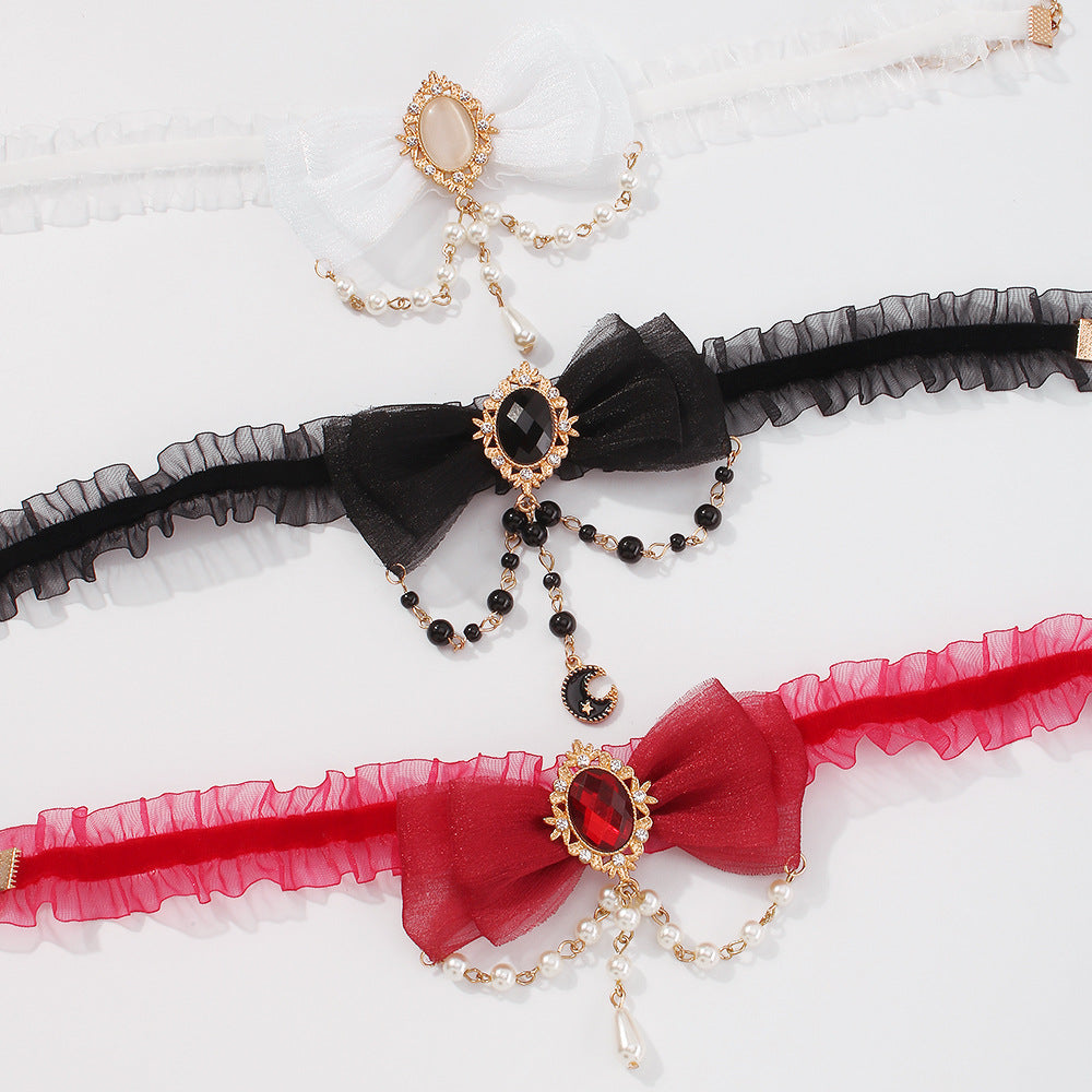 Collar de nudo de lazo geométrico dulce y atrevido con base de aleación, colgante de imitación de perla y detalles de estrella-luna para mujer